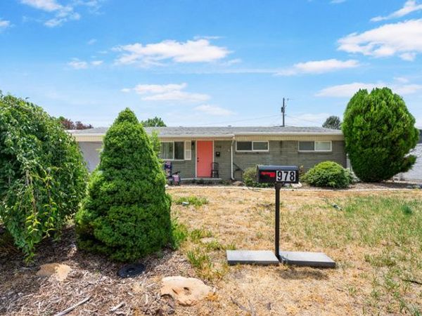 978 E 40 N, Springville, UT 84663
