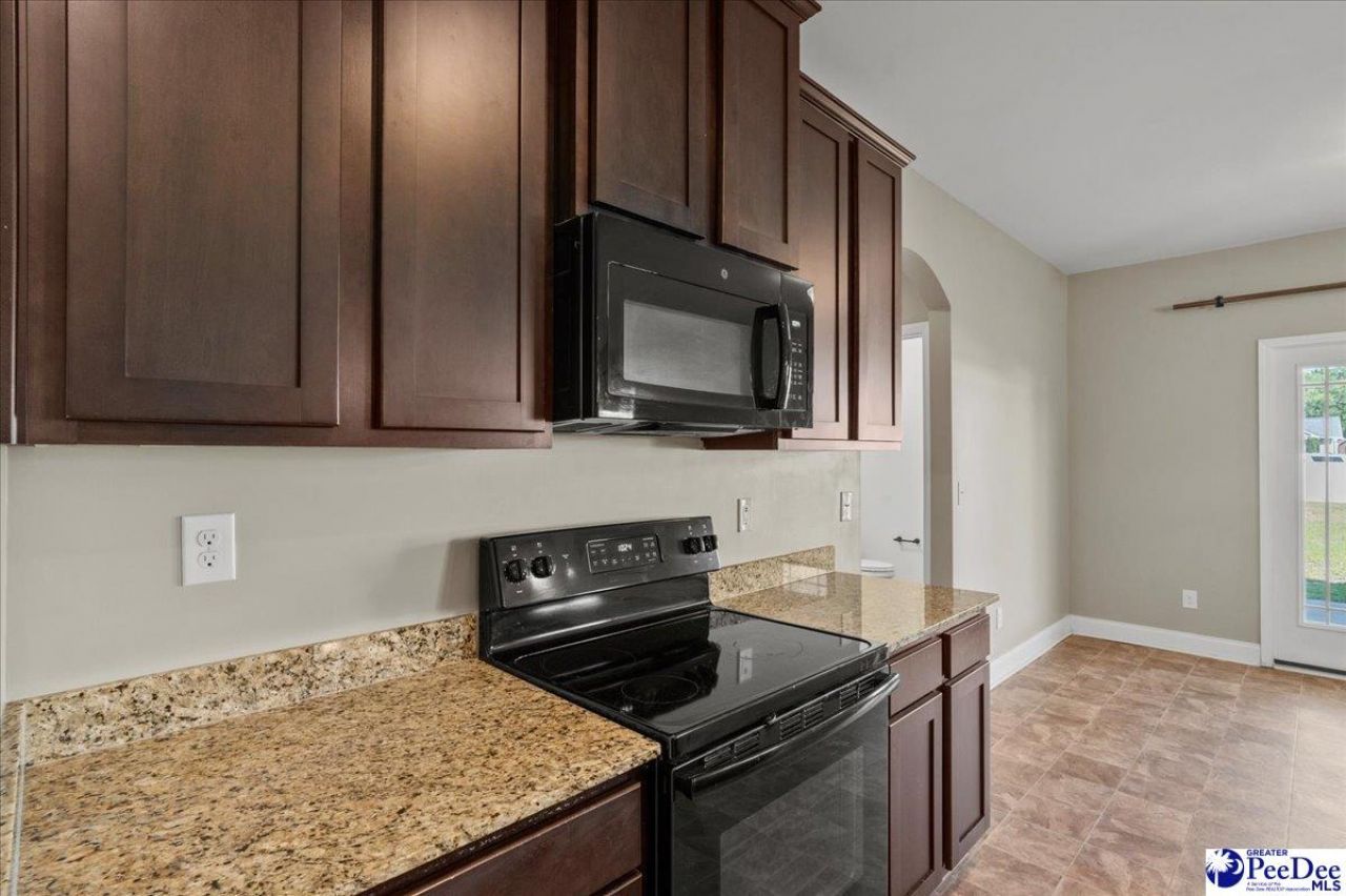 812 Fairway Drive Photo 20