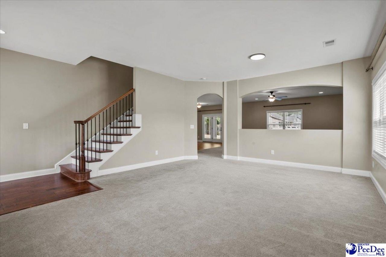 812 Fairway Drive Photo 33