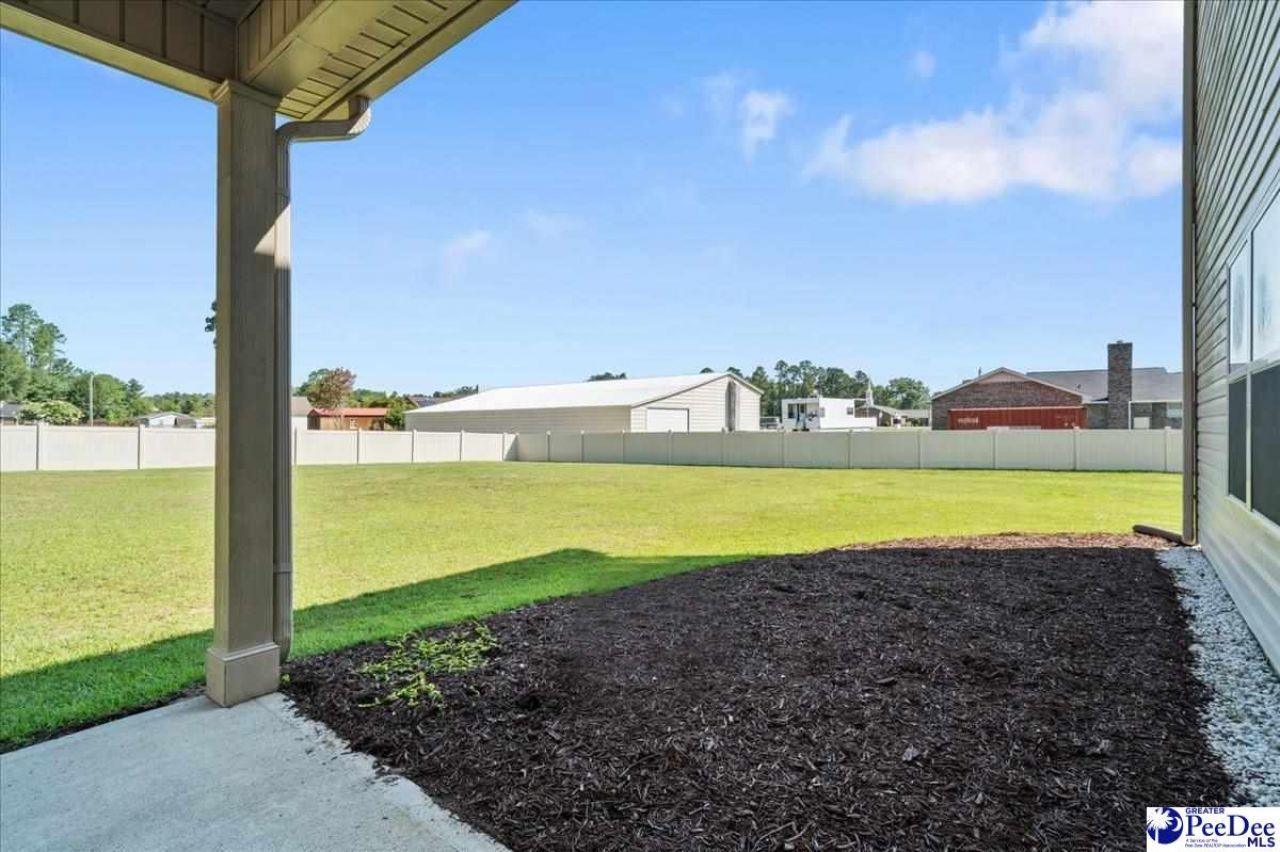 812 Fairway Drive Photo 7