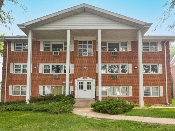 245 Country Club DRIVE, Unit 2C, Lake Geneva, WI 53147
