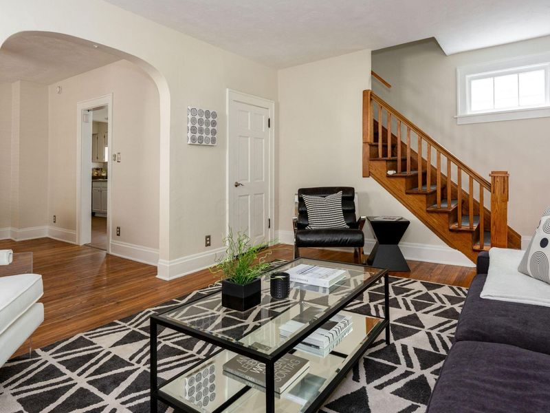 257 E Gates Street , Columbus, OH 43206 Photo 6