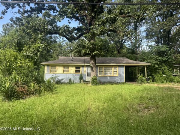 3637 Southland Drive, Jackson, MS 39212