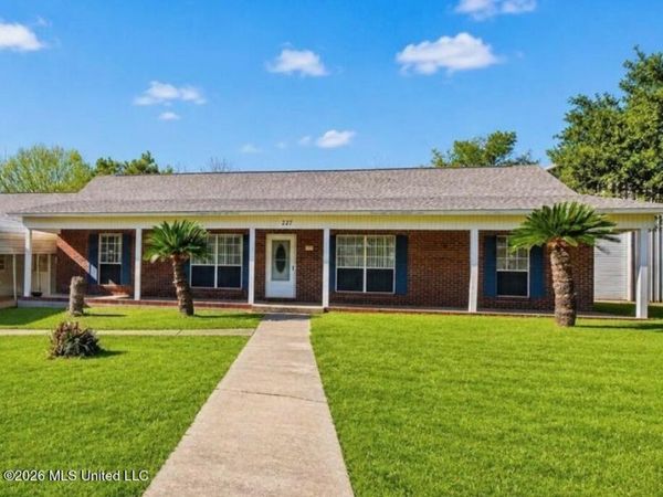 227 Old Highway 49 , McHenry, MS 39561