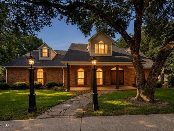 7504 Park Ridge Drive, Moss Point, MS 39562