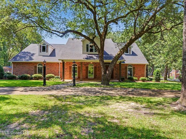 7504 Park Ridge Drive, Moss Point, MS 39562