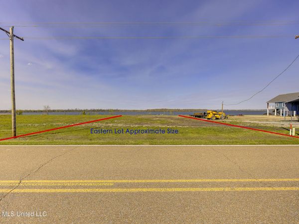 2414 Eagle Lake Shore Road, Vicksburg, MS 39183