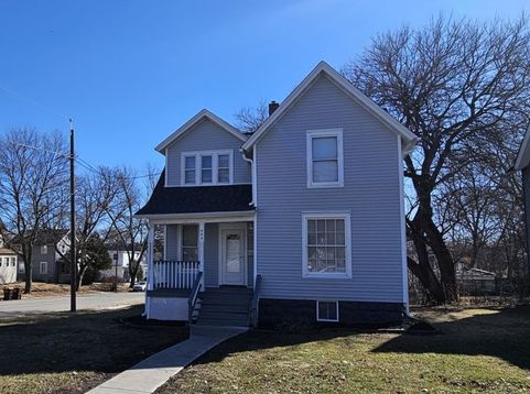 Main Photo