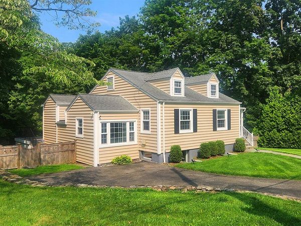 26 Powderhorn Road, Ardsley, NY 10502