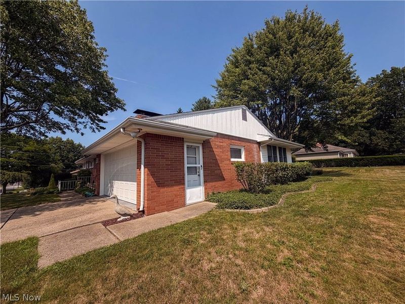 3522 Norman Avenue NW, Canton, OH 44709 Photo 4