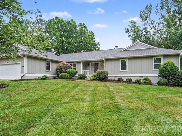 8225 Strawberry Lane , Charlotte, NC 28277