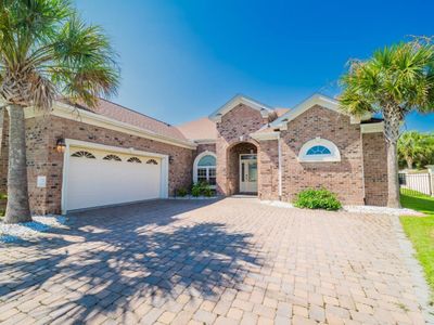 705 Fountain View Ct. , Little River, SC 29566