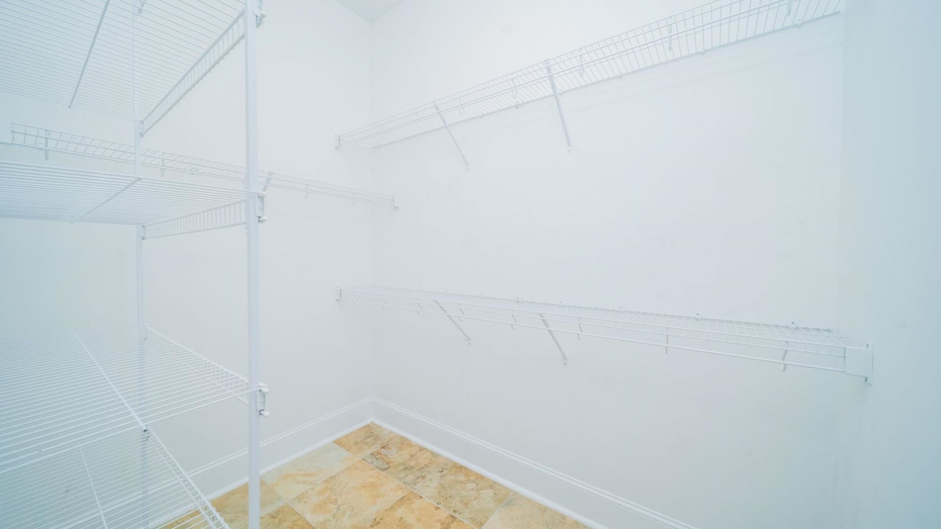 705 Fountain View Ct.  Photo 18