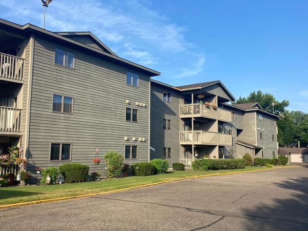 930 Lyn Way , Unit 203, Hastings, MN 55033