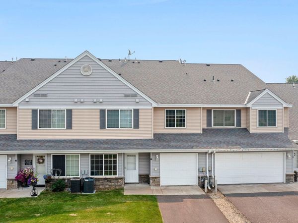 345 Roosevelt Street S, Unit H, Cambridge, MN 55008