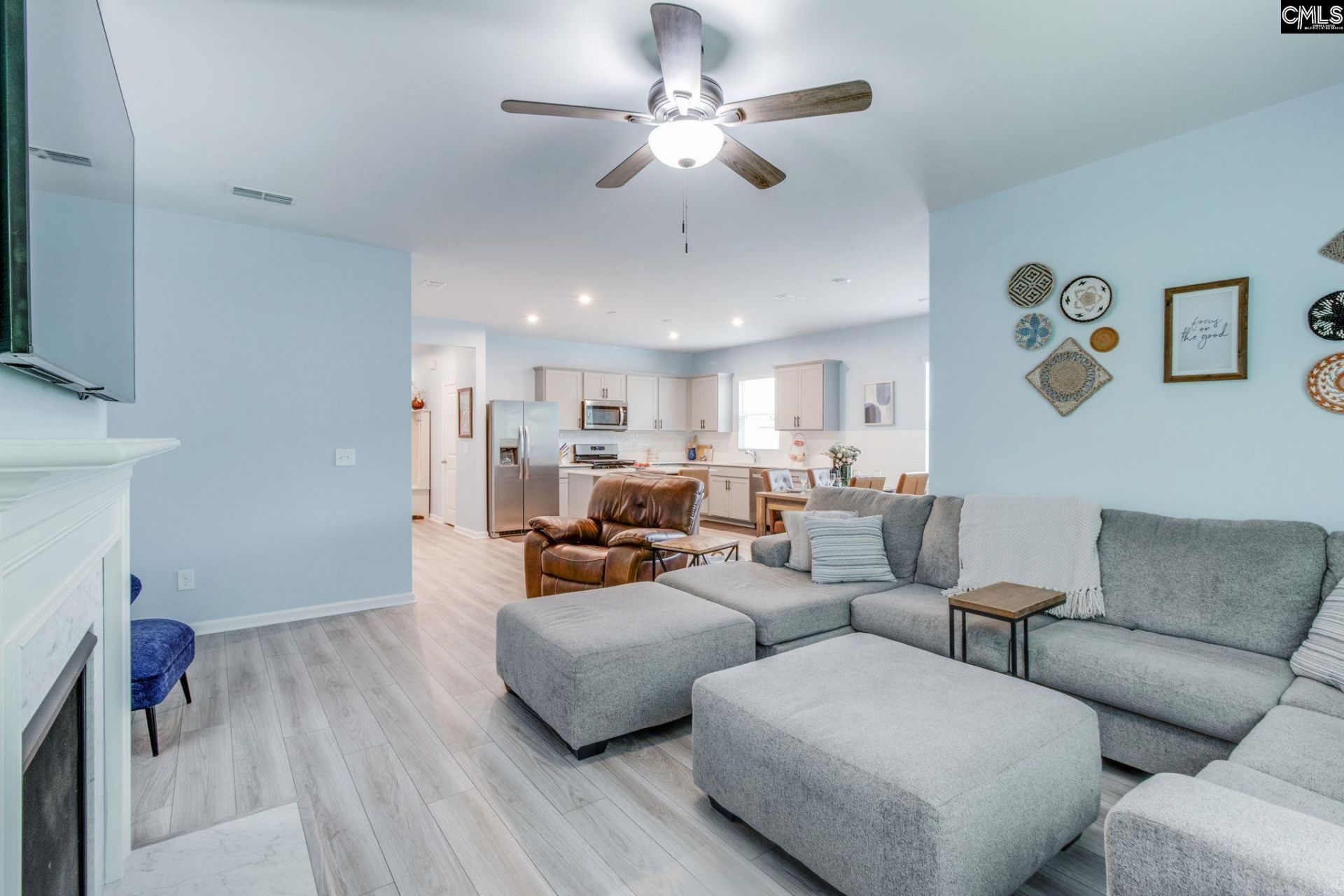 313 Fox Glen Drive Photo 10