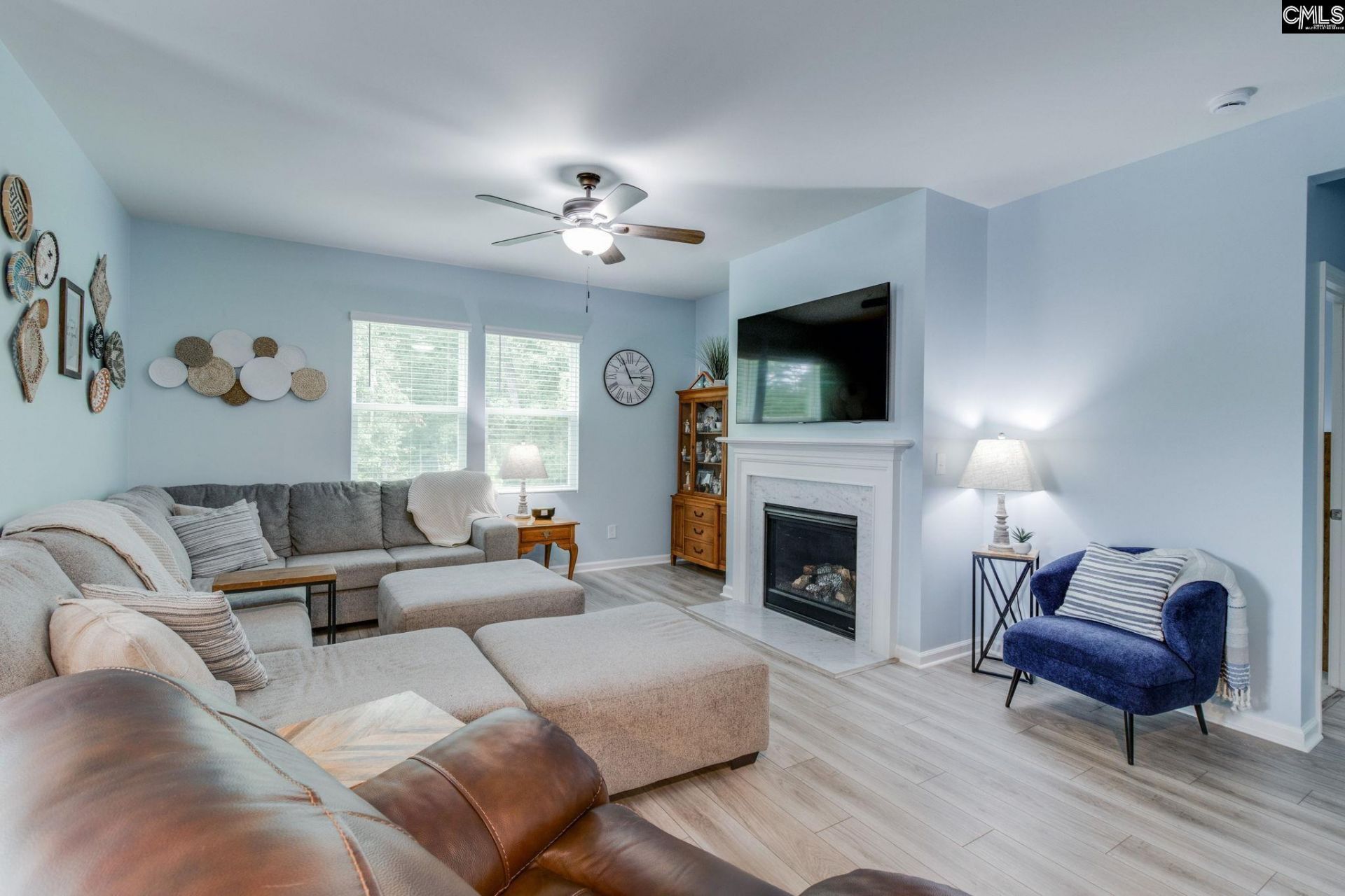 313 Fox Glen Drive Photo 8