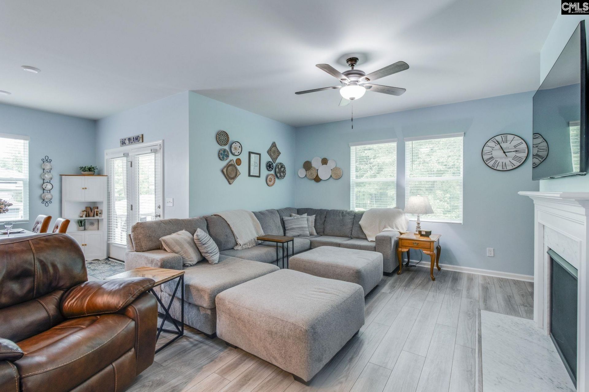 313 Fox Glen Drive Photo 9
