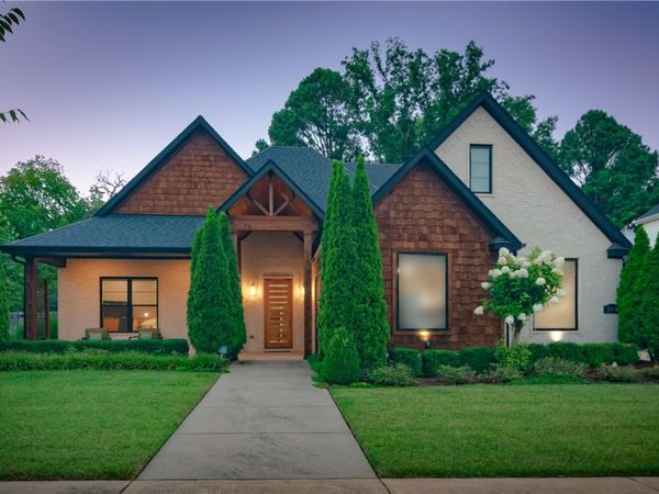 2414 E Absolute Street , Fayetteville, AR 72701