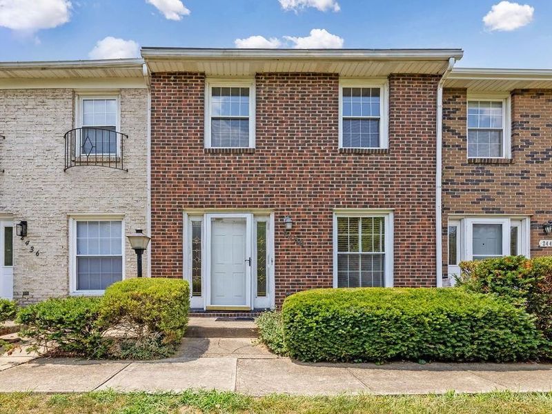 2438 Hardesty Drive S, Columbus, OH 43204 Photo 1