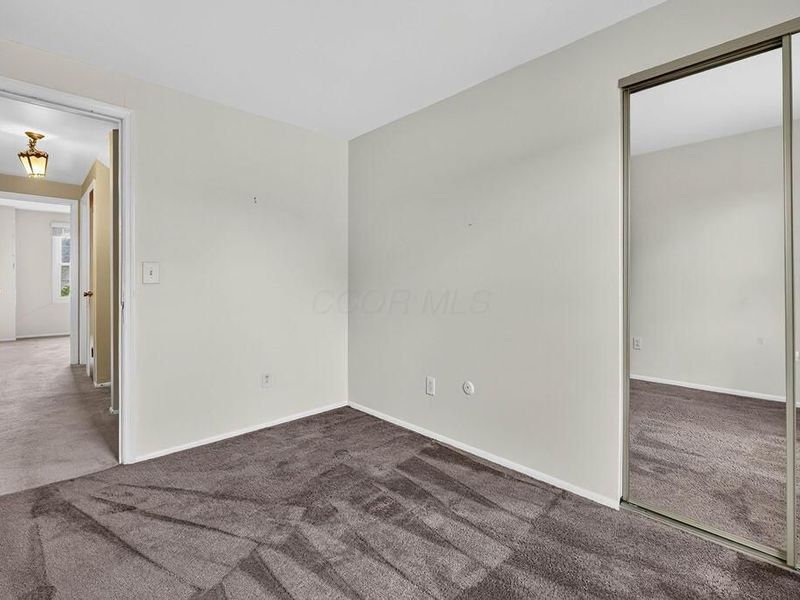 2438 Hardesty Drive S, Columbus, OH 43204 Photo 35