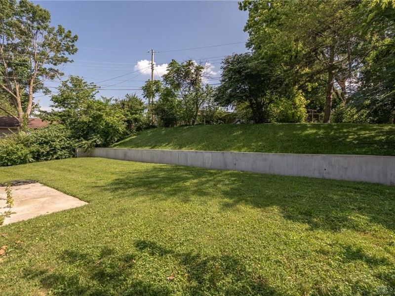 1312 Hemlock Drive, Fairborn, OH 45324 Photo 5