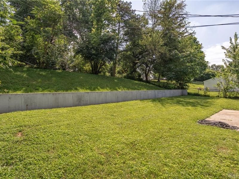 1312 Hemlock Drive, Fairborn, OH 45324 Photo 7