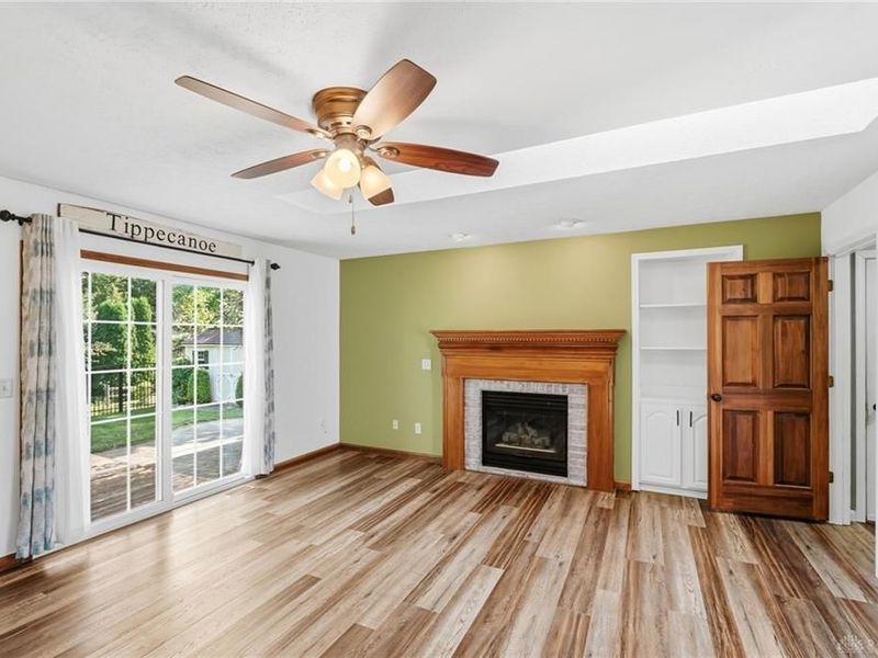 785 Pinehurst Drive, Tipp City, OH 45371 Photo 16