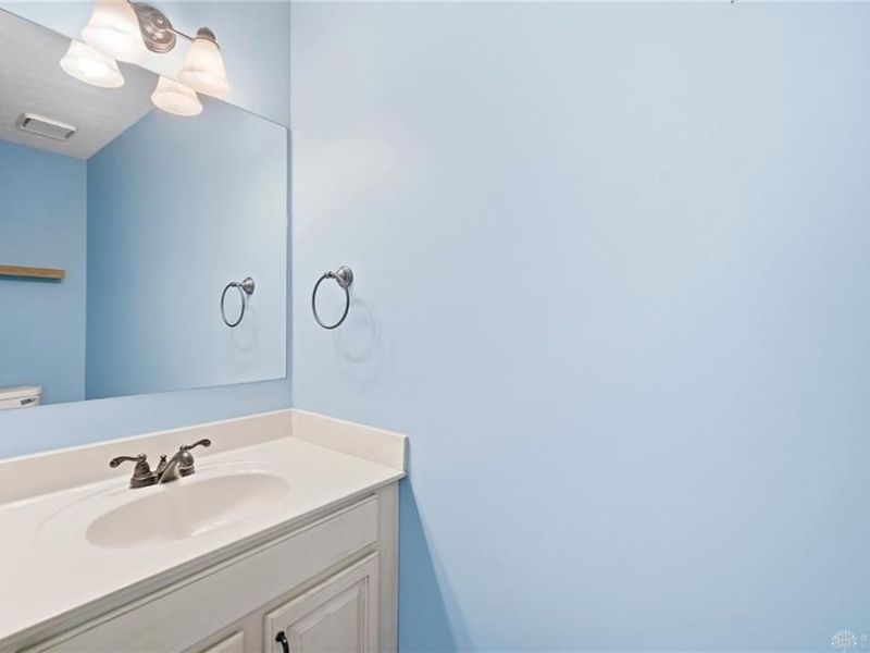 785 Pinehurst Drive, Tipp City, OH 45371 Photo 22