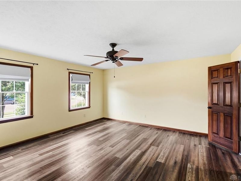 785 Pinehurst Drive, Tipp City, OH 45371 Photo 23