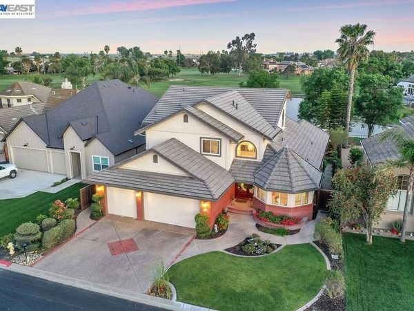 82 Edgeview Ct, Discovery Bay, CA 94505
