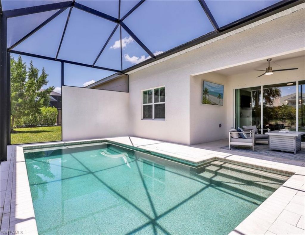 9040 Saint Lucia Dr , Naples, FL 34114 Photo