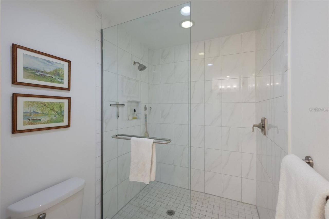 376 Aruba Circle , Unit 203, Bradenton, FL 34209 Photo