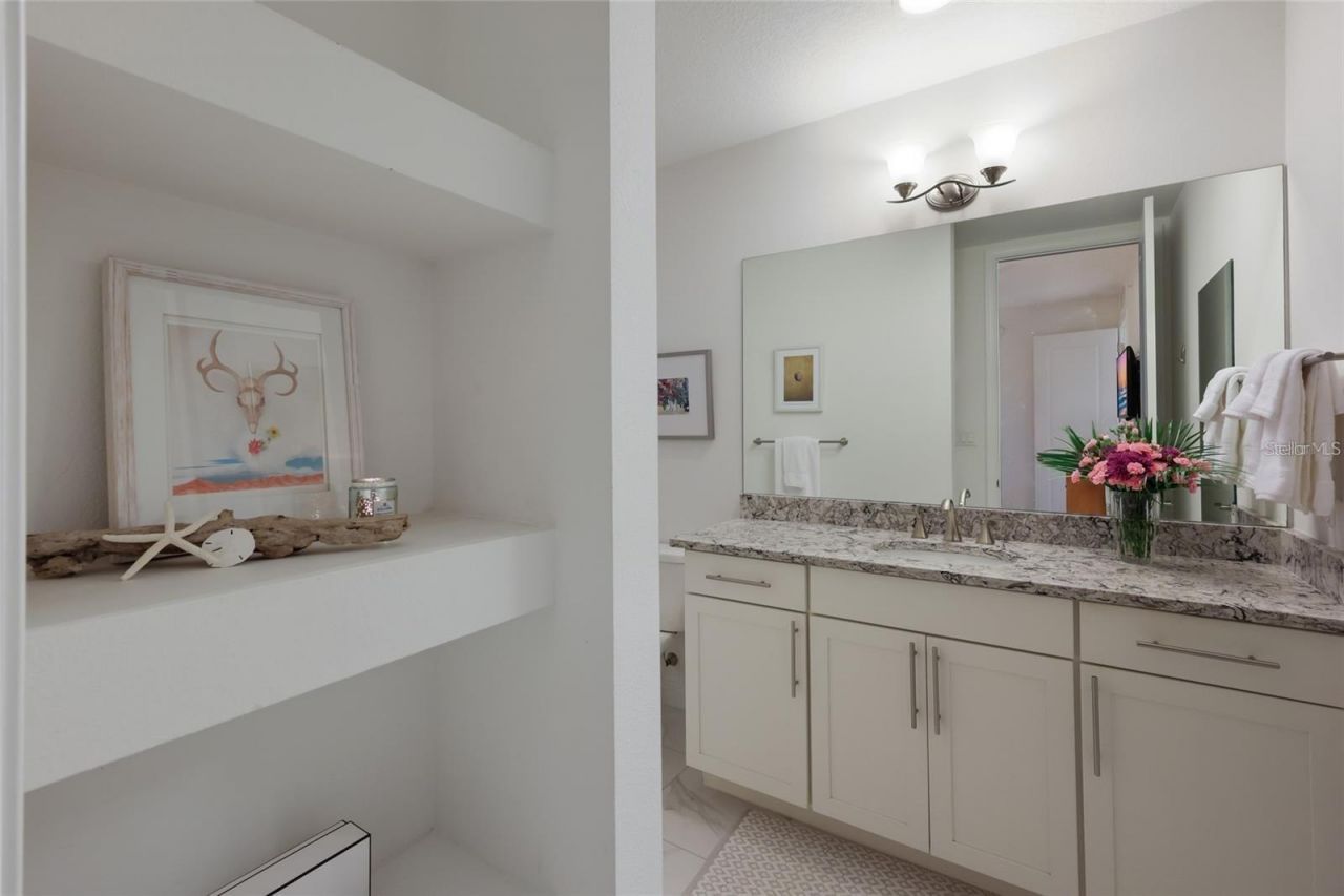 376 Aruba Circle , Unit 203, Bradenton, FL 34209 Photo