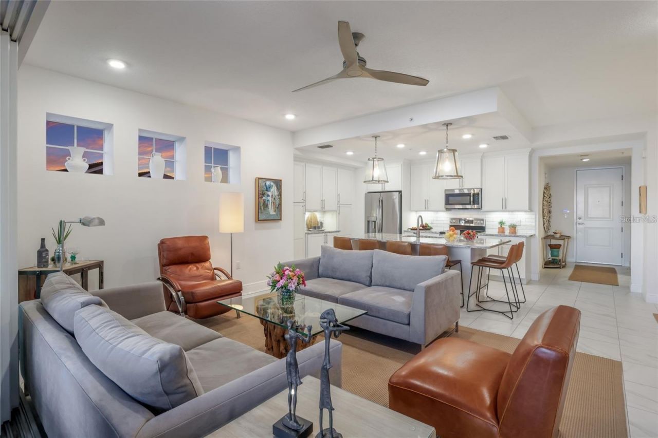 376 Aruba Circle , Unit 203, Bradenton, FL 34209 Photo