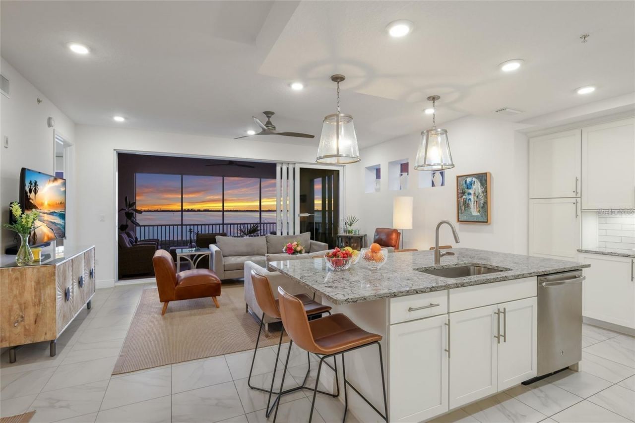 376 Aruba Circle , Unit 203, Bradenton, FL 34209 Photo