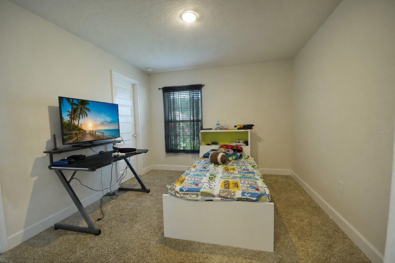 7733 Sloewood Drive , Leesburg, FL 34748 Photo