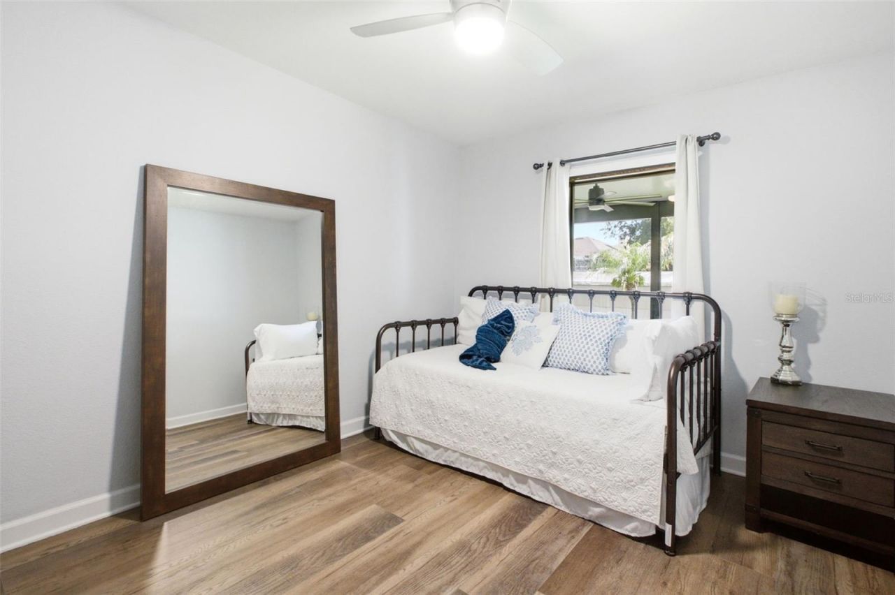 465 Mandalay Road, Orlando, FL 32809 Photo