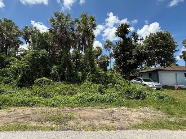16459 BAUERS AVENUE , PORT CHARLOTTE, FL 33954