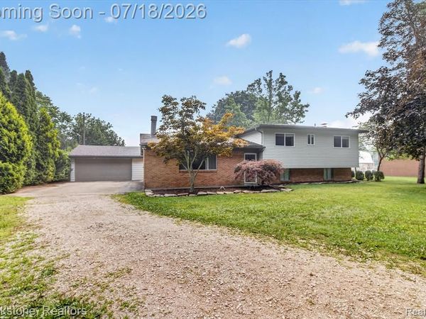 7176 Perry Lake Road, Independence Twp, MI 48346