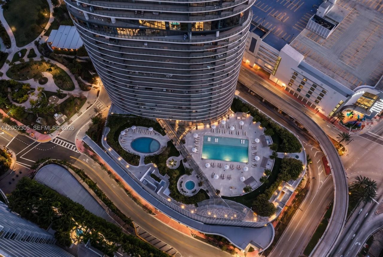 500 Alton , Unit PH4701, Miami Beach, FL 33139 Photo