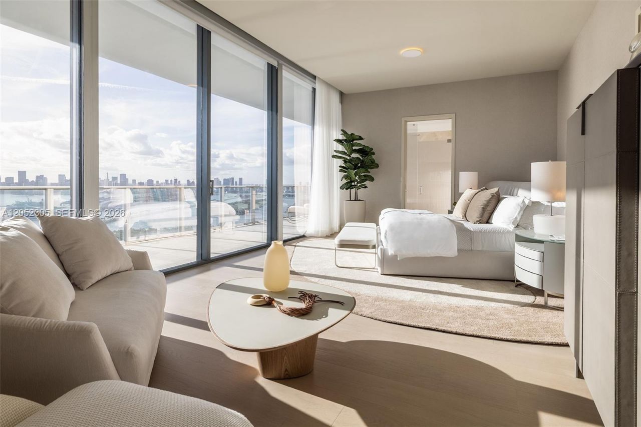 500 Alton , Unit PH4701, Miami Beach, FL 33139 Photo