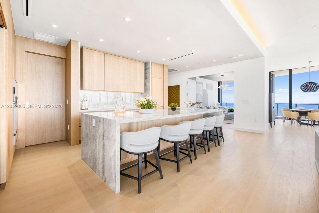 500 Alton , Unit PH4701, Miami Beach, FL 33139 Photo