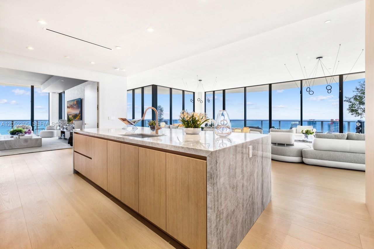500 Alton , Unit PH4701, Miami Beach, FL 33139 Photo