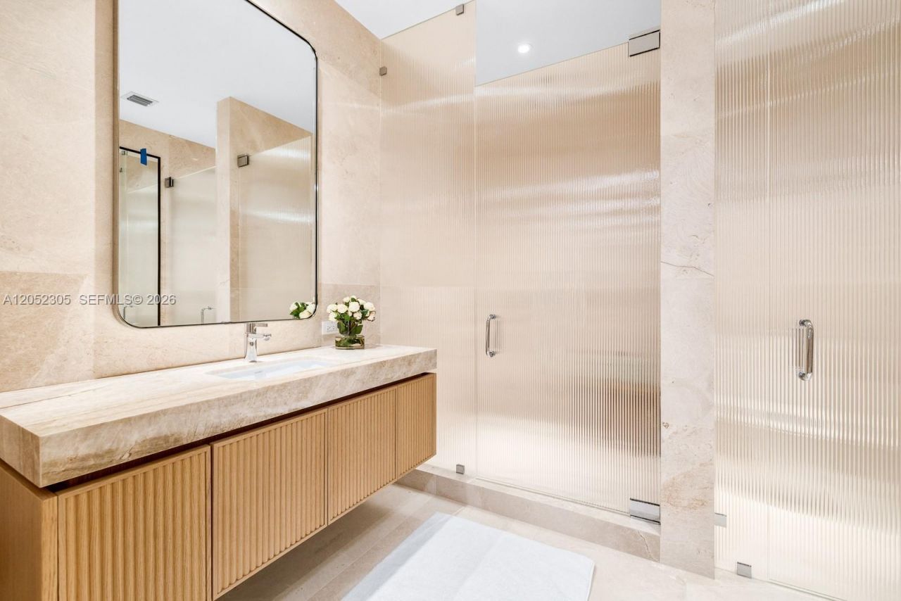 500 Alton , Unit PH4701, Miami Beach, FL 33139 Photo