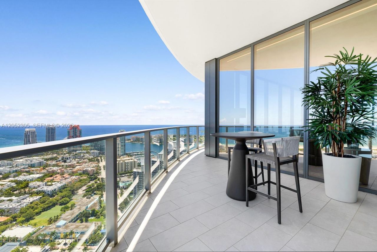 500 Alton , Unit PH4701, Miami Beach, FL 33139 Photo