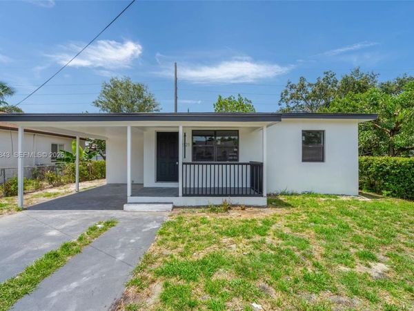 2121 NW 86th Ter , Miami, FL 33147