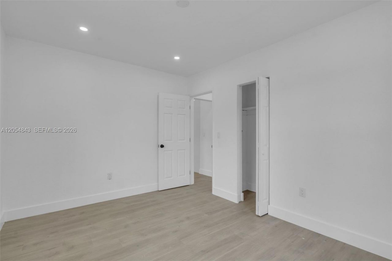2121 NW 86th Ter, Miami, FL 33147 Photo