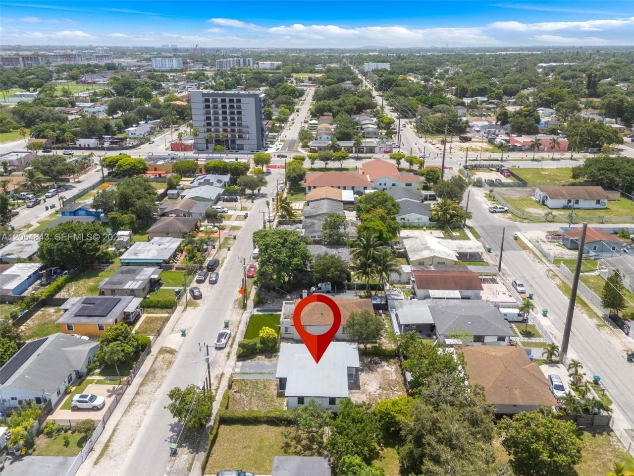 2121 NW 86th Ter, Miami, FL 33147 Photo