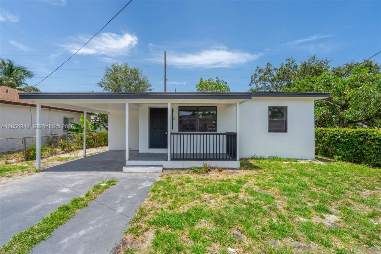 2121 NW 86th Ter, Miami, FL 33147 Photo
